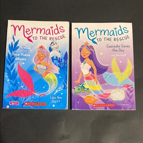 Scholastic Mermaids to the Rescue Book Duo - Pink and Blue Covers - Picture 1 of 2